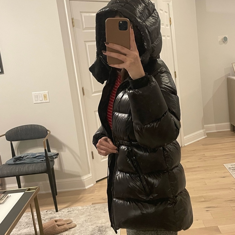 Mackage woman’s shiny black puffer coat xs - Picture 9 of 10